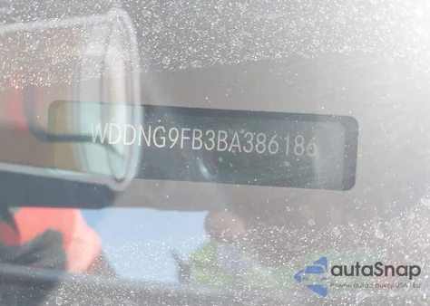 2011 Mercedes-Benz S 400 Hybrid z USA, uszkodzony, nr VIN WDDNG9FB3BA386186